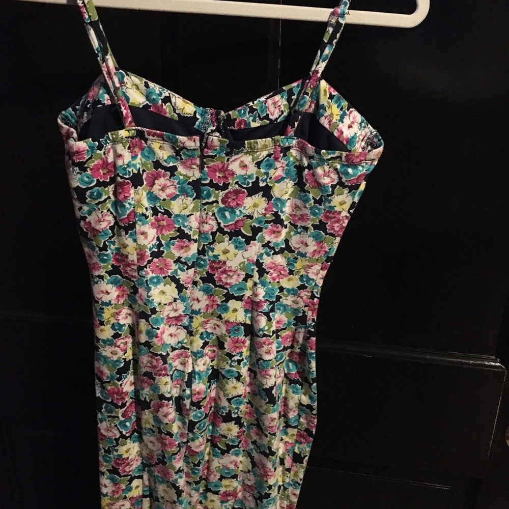 Summer Dress - Picture 2 of 4